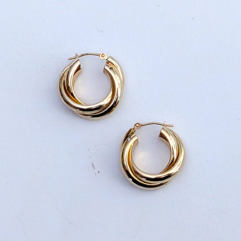 Vintage Designer Solid 14K Yellow Gold Twisted Triple Hoop Pierced Earrings